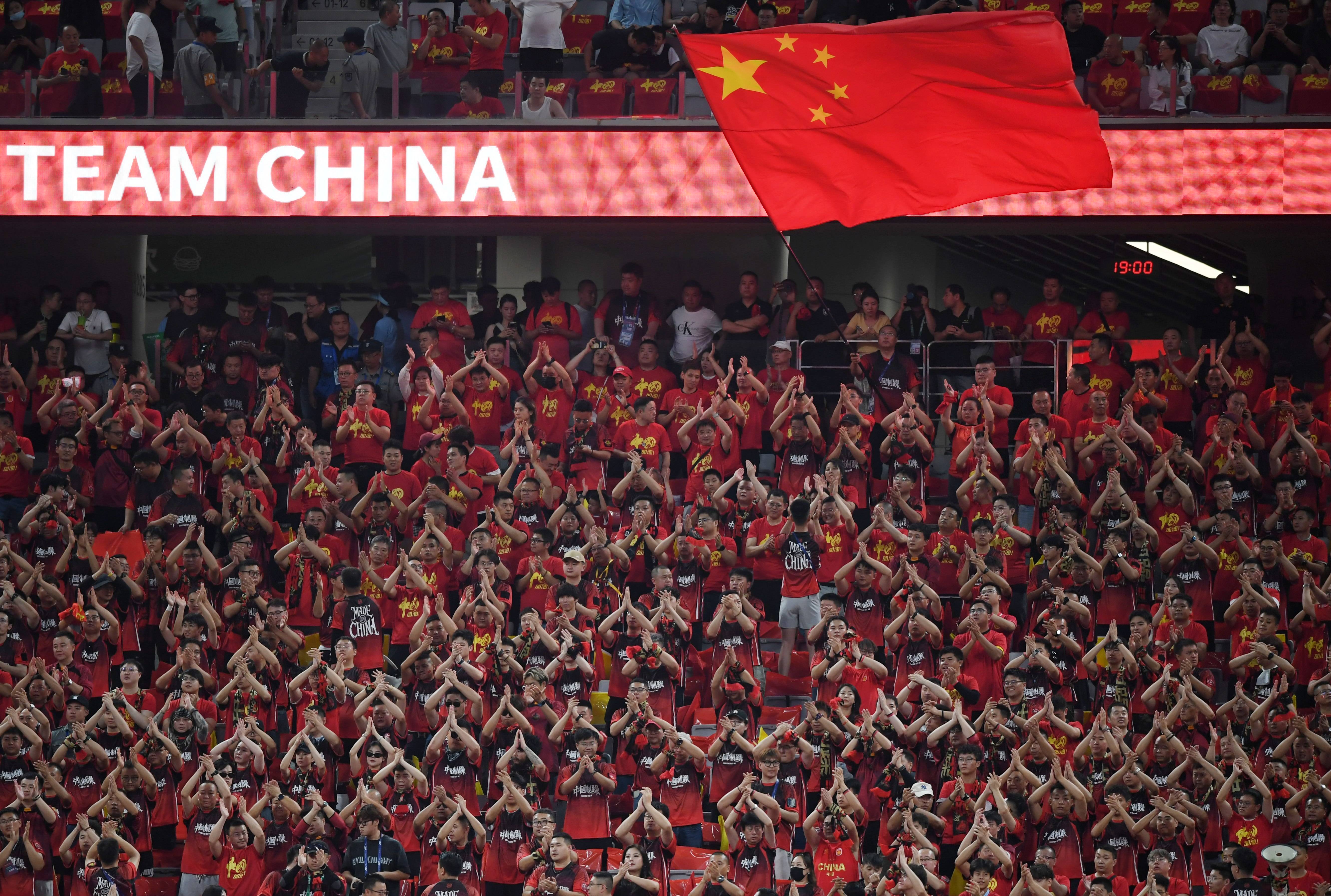 亚洲足球队在国际赛事中崭露头角